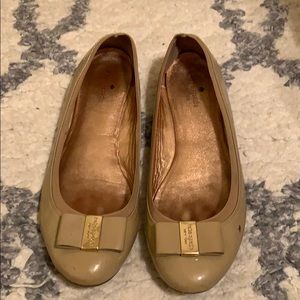 Kate Spade nude patent leather bow ballet flats